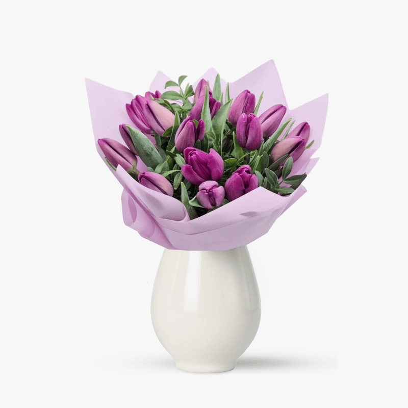 Buchet lalele de vânzare în Piața de Flori Botosani
